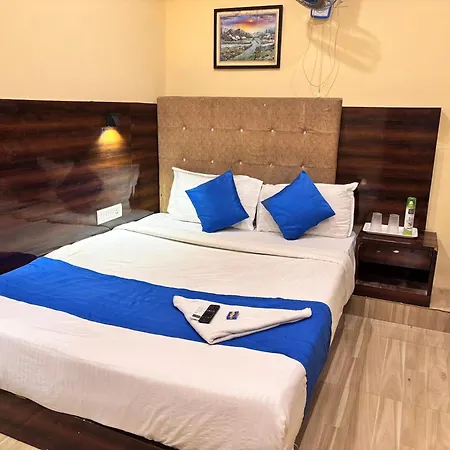 Hotel Signature Inn-3
